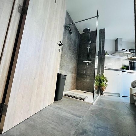 Mini Studio Une Personne Apartment เลียจ ภายนอก รูปภาพ